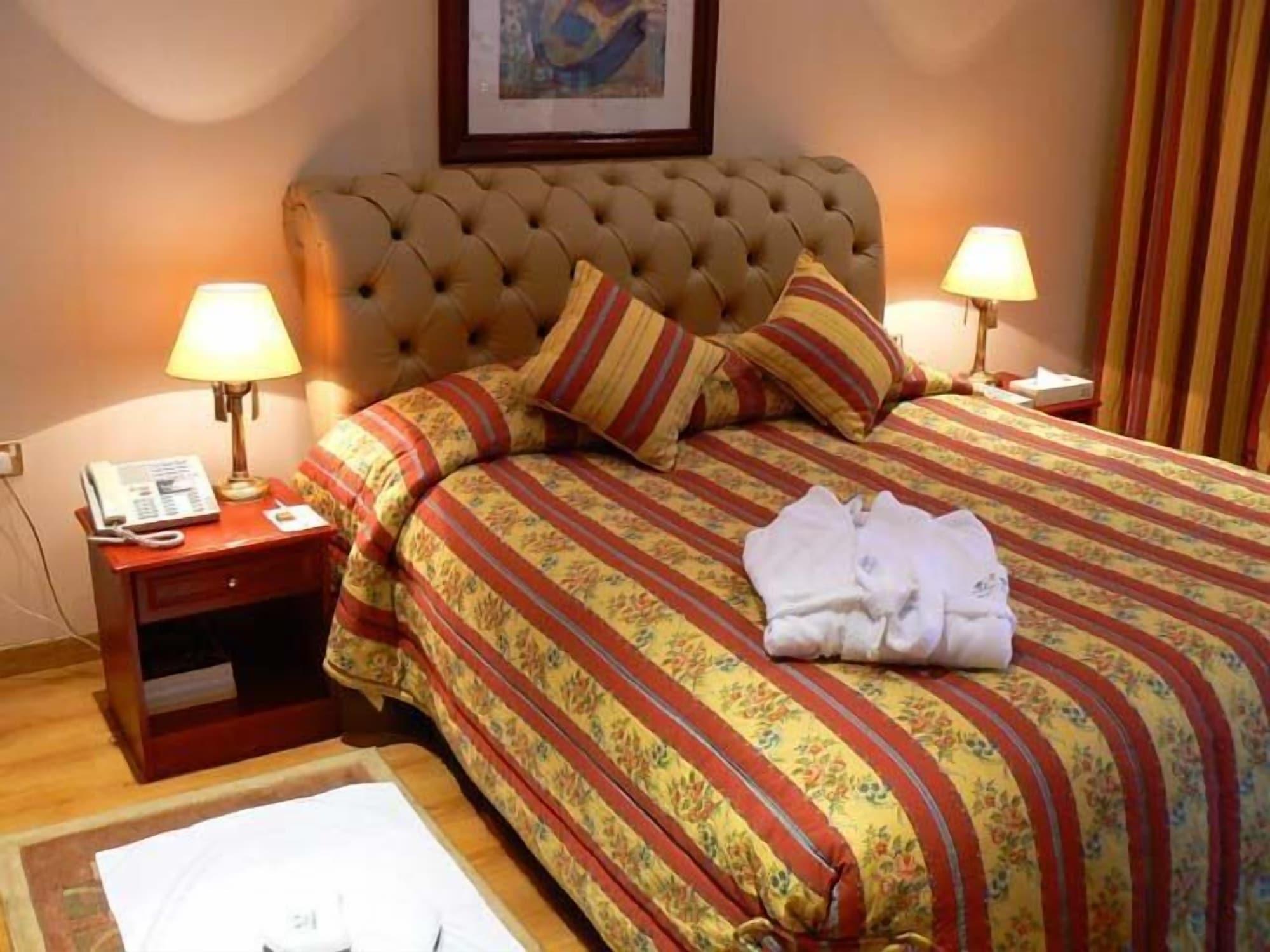 Al Bustan Hotel Doha Ngoại thất bức ảnh