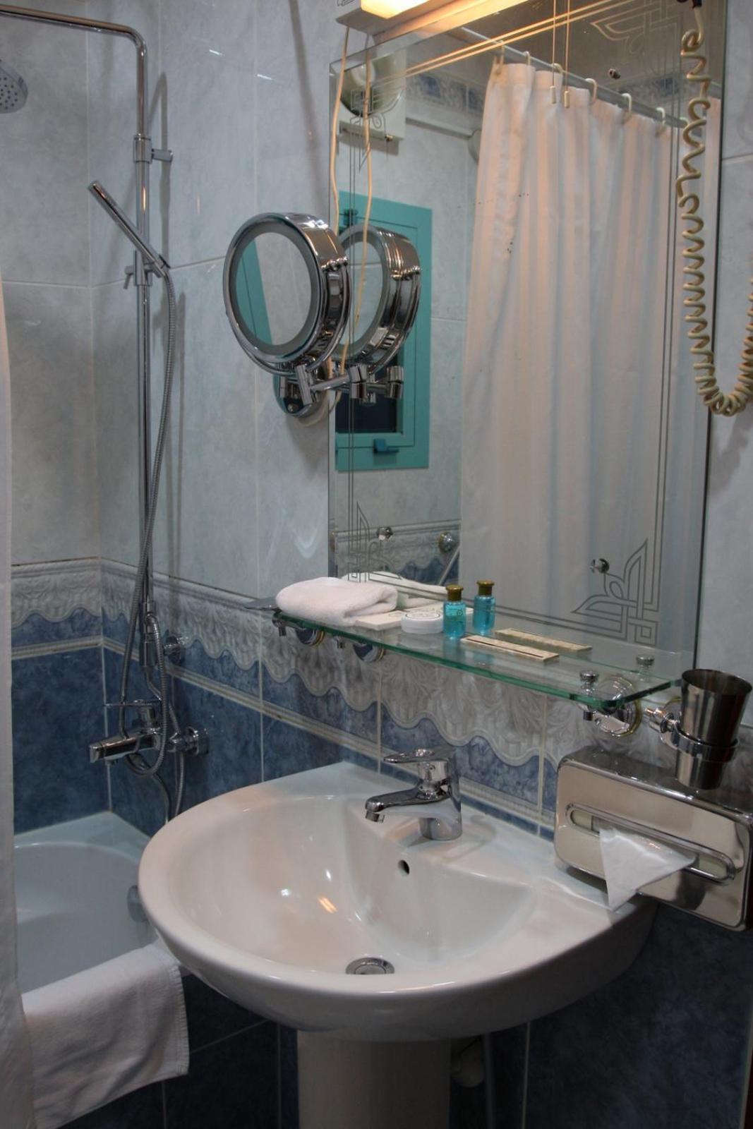 Al Bustan Hotel Doha Ngoại thất bức ảnh